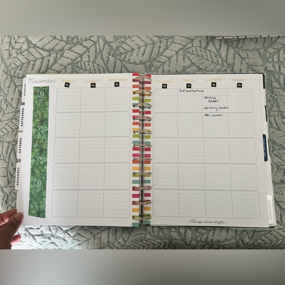 🎄🌟 Christmas Special 🌟🎄
Big Teacher Happy Planner - Picture 4 of 6